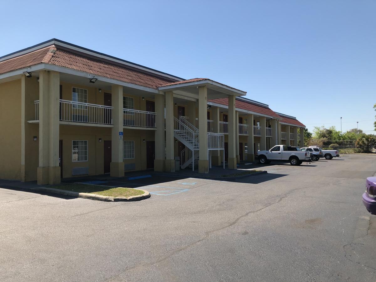 Jax Inn Jacksonville Downtown Exterior photo